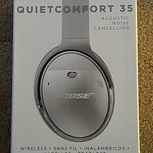 Bose QuietComfort 35 Wireless Noise Cancelling Headphones – Silver